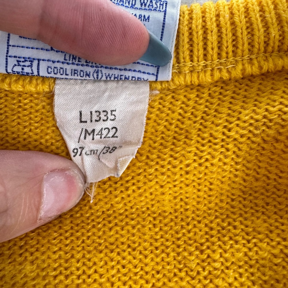 Slazenger - VTG V-Neck Sweater Acrylic Courtelle - Yellow - 38 - Mens - Picture 8 of 8